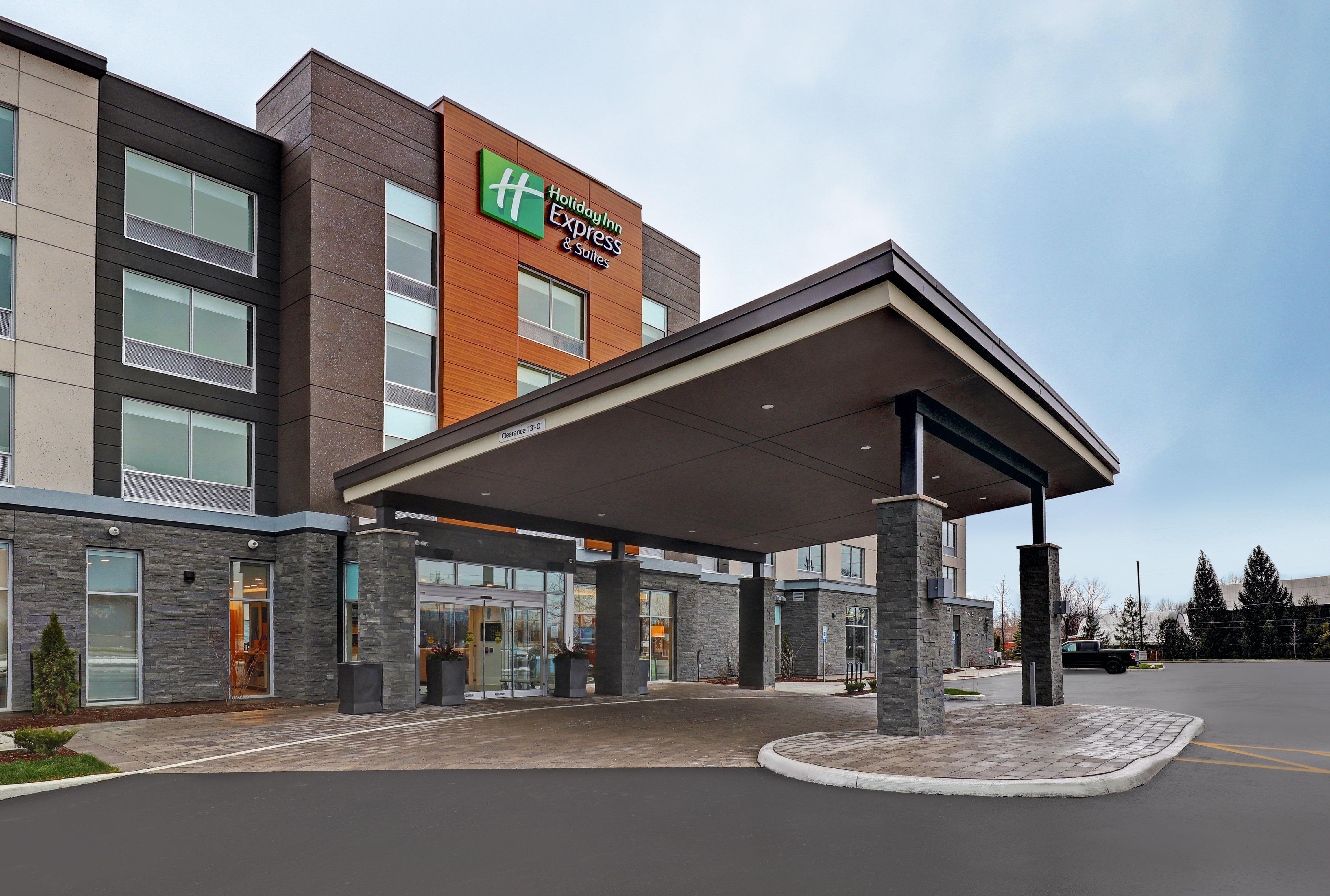 Holiday Inn Express & Suites - Collingwood Bagian luar foto