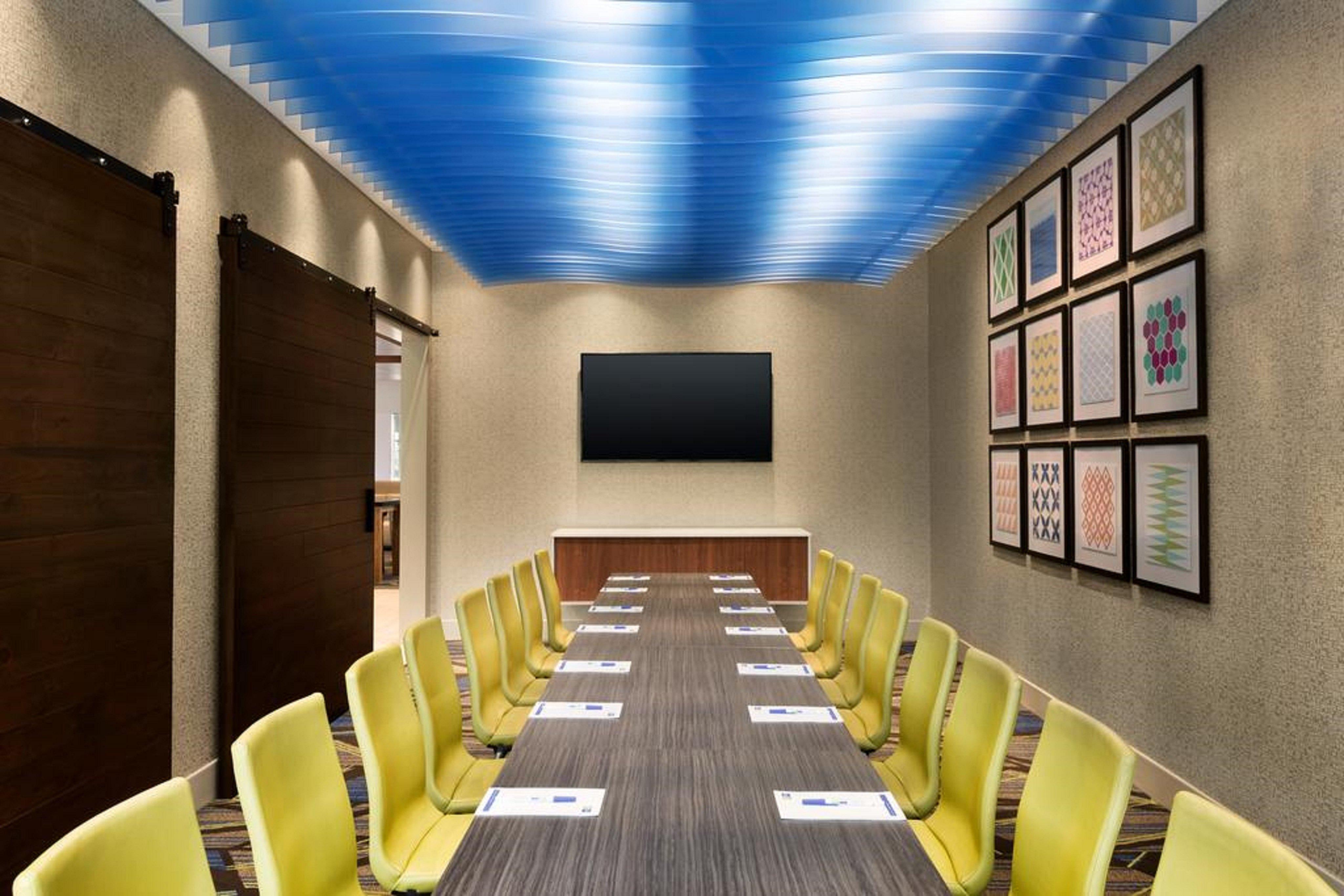 Holiday Inn Express & Suites - Collingwood Bagian luar foto
