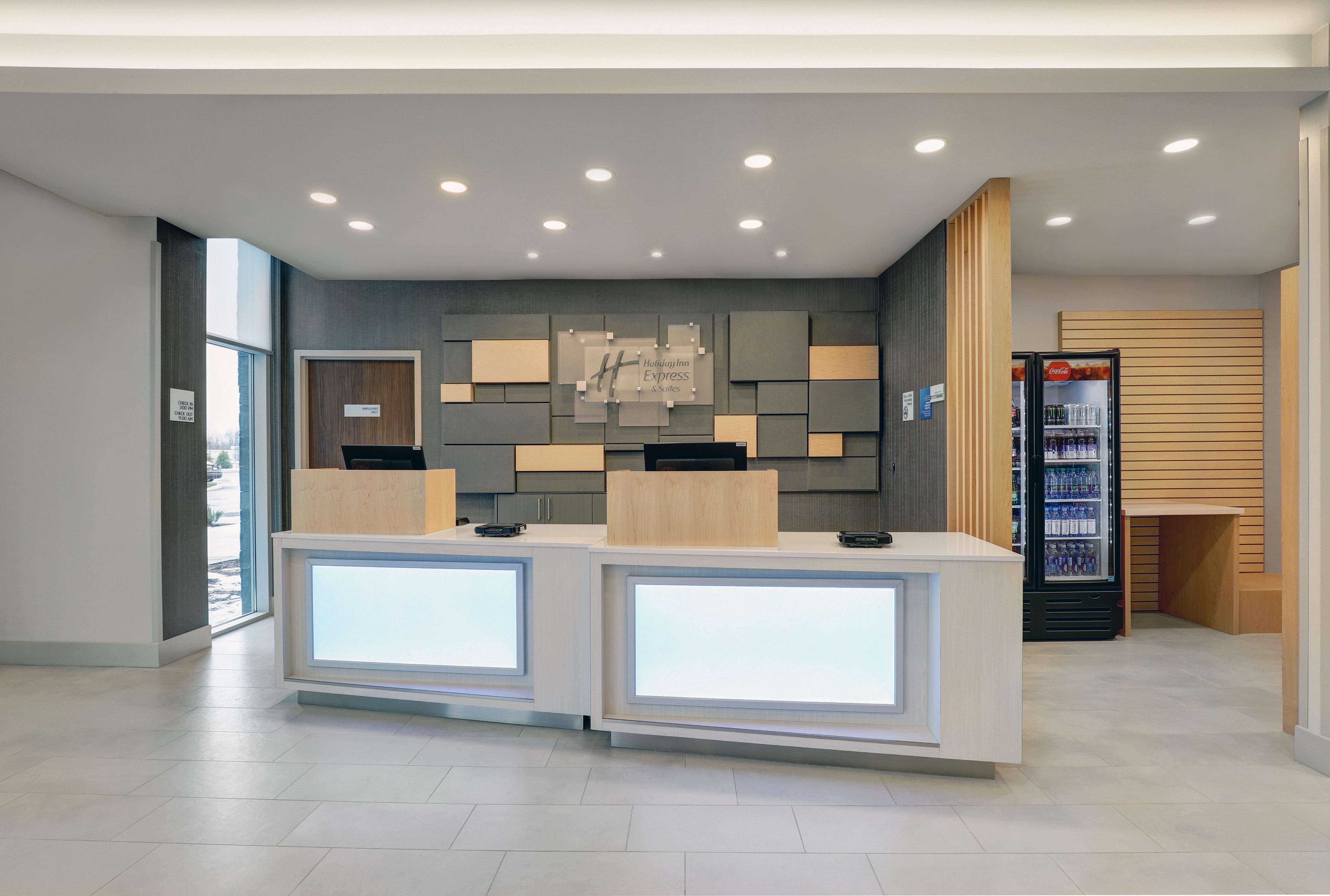 Holiday Inn Express & Suites - Collingwood Bagian luar foto